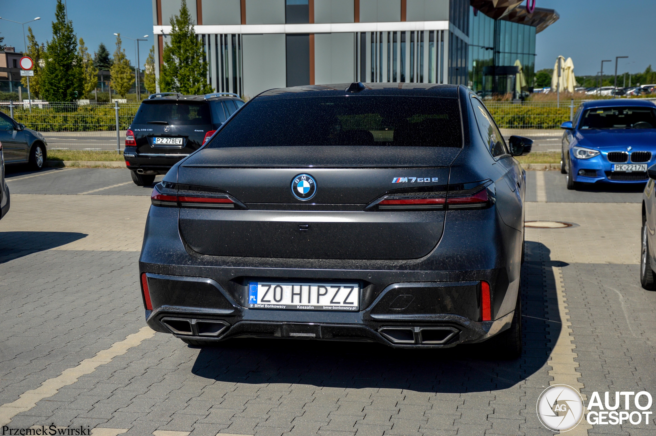 BMW M760e xDrive