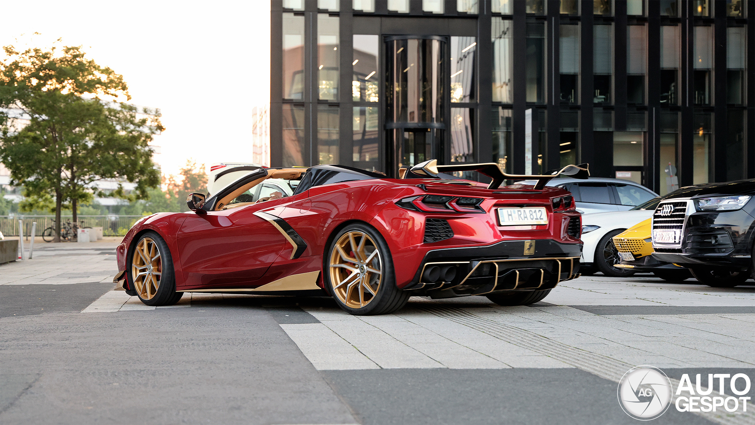 Corvette C8: Iron Man inspired red and gold spec