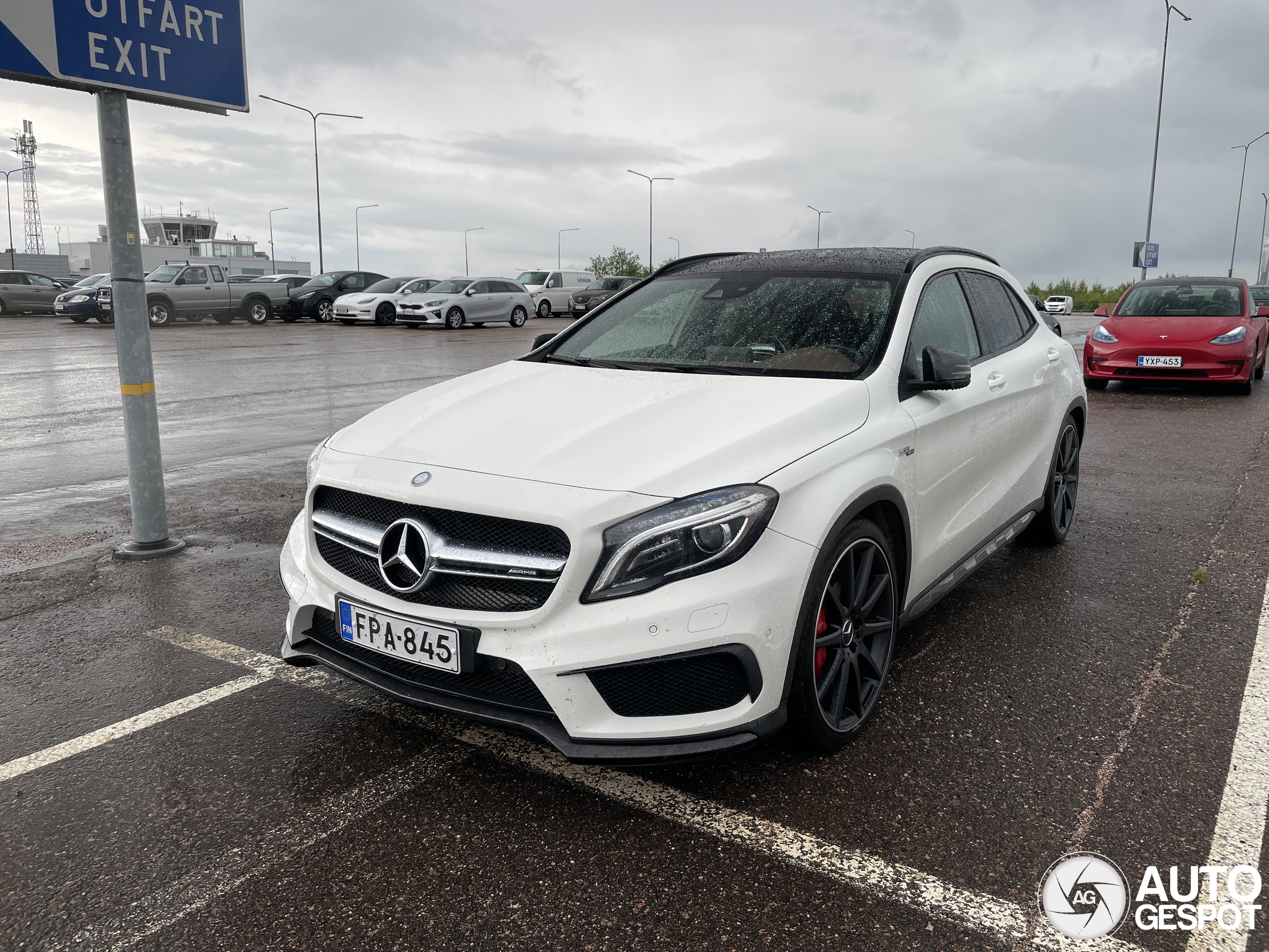 Mercedes-AMG GLA 45 X156