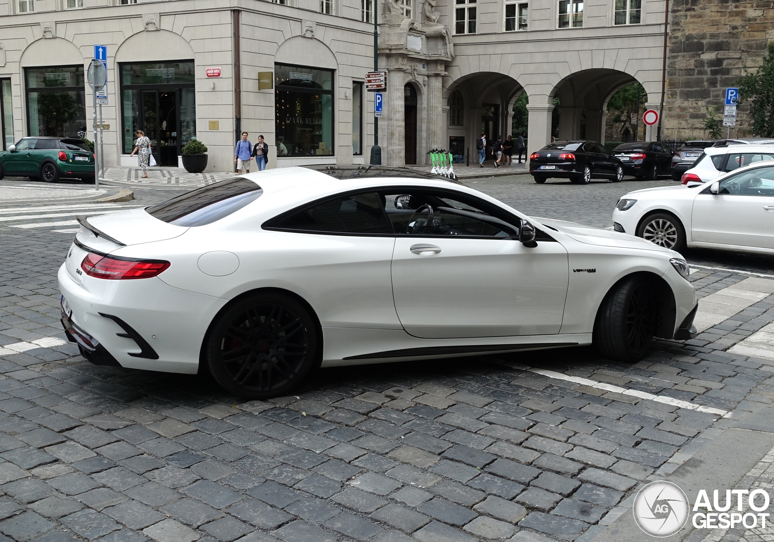 Mercedes-AMG Brabus S 63 Coupé C217