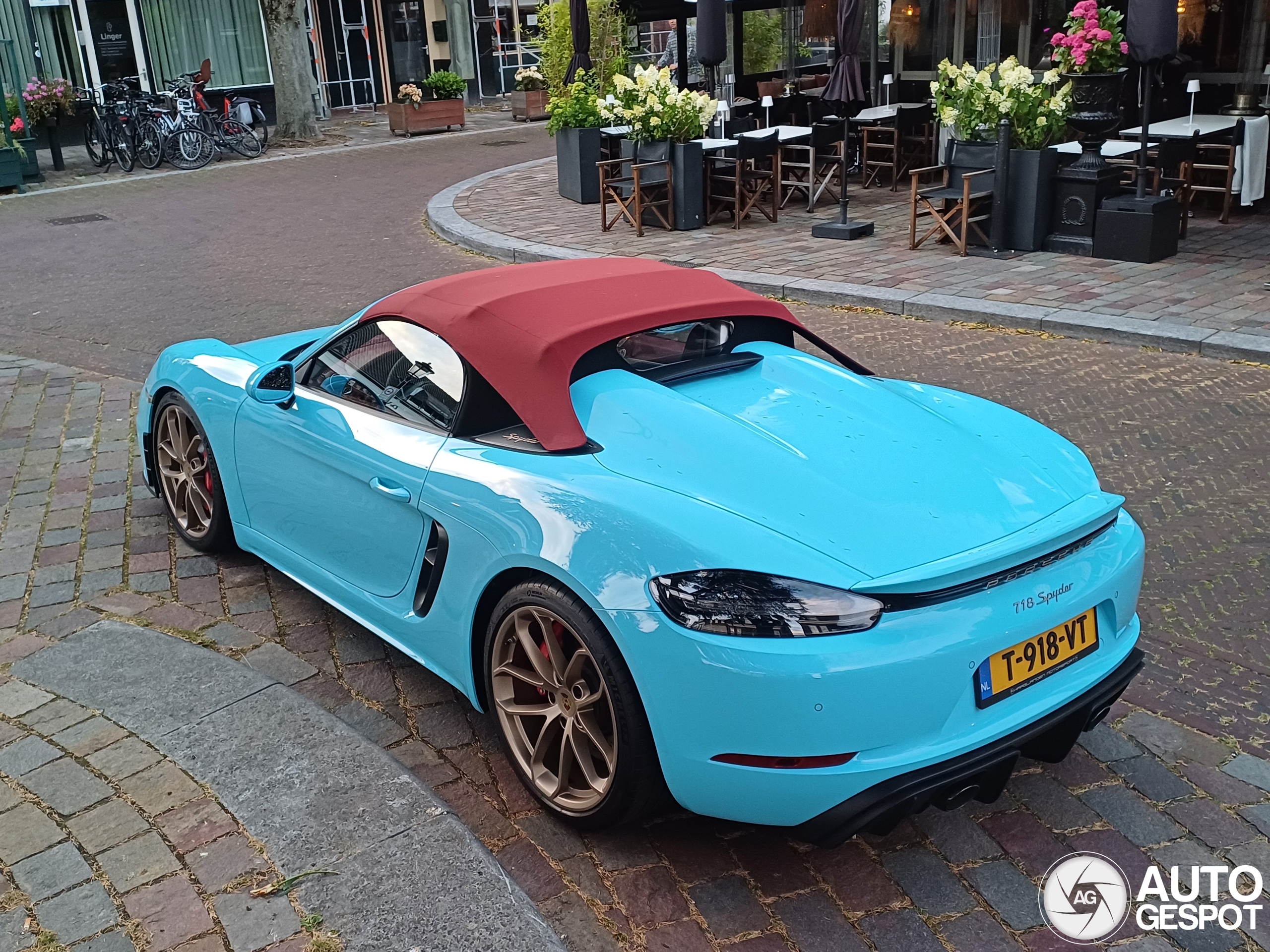 Kleurrijke Porsche 718 Spyder maakt Nederland mooier