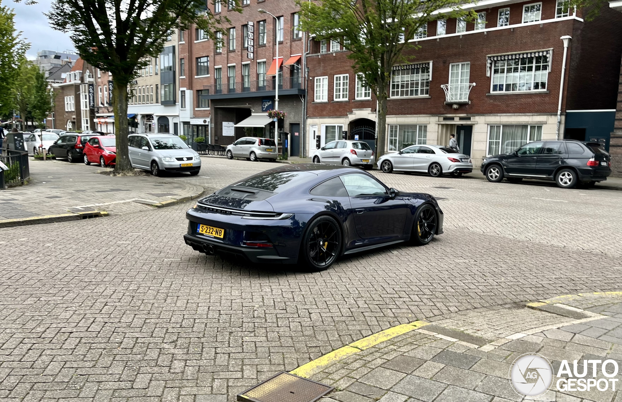 Porsche 992 GT3 Touring