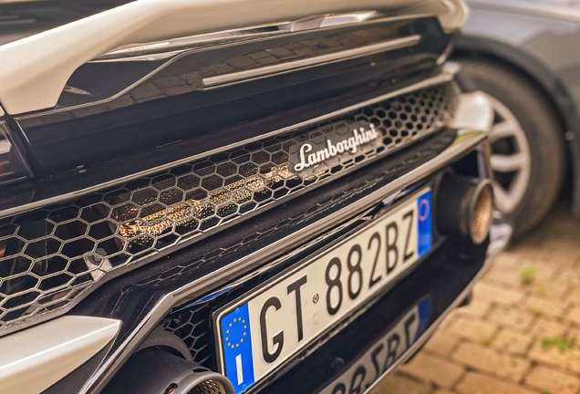 Lamborghini Huracán LP640-4 EVO