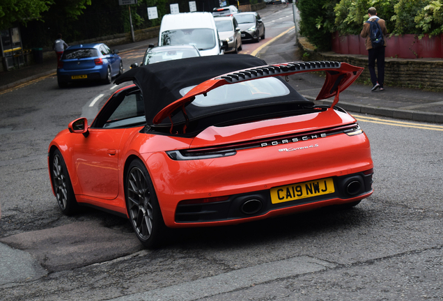 Porsche 992 Carrera 4S Cabriolet