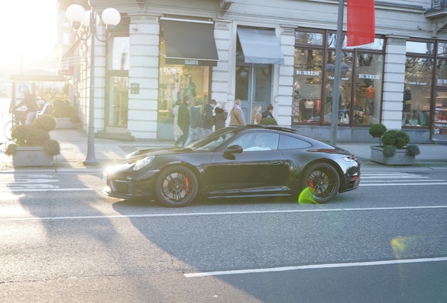 Porsche 992 Carrera GTS