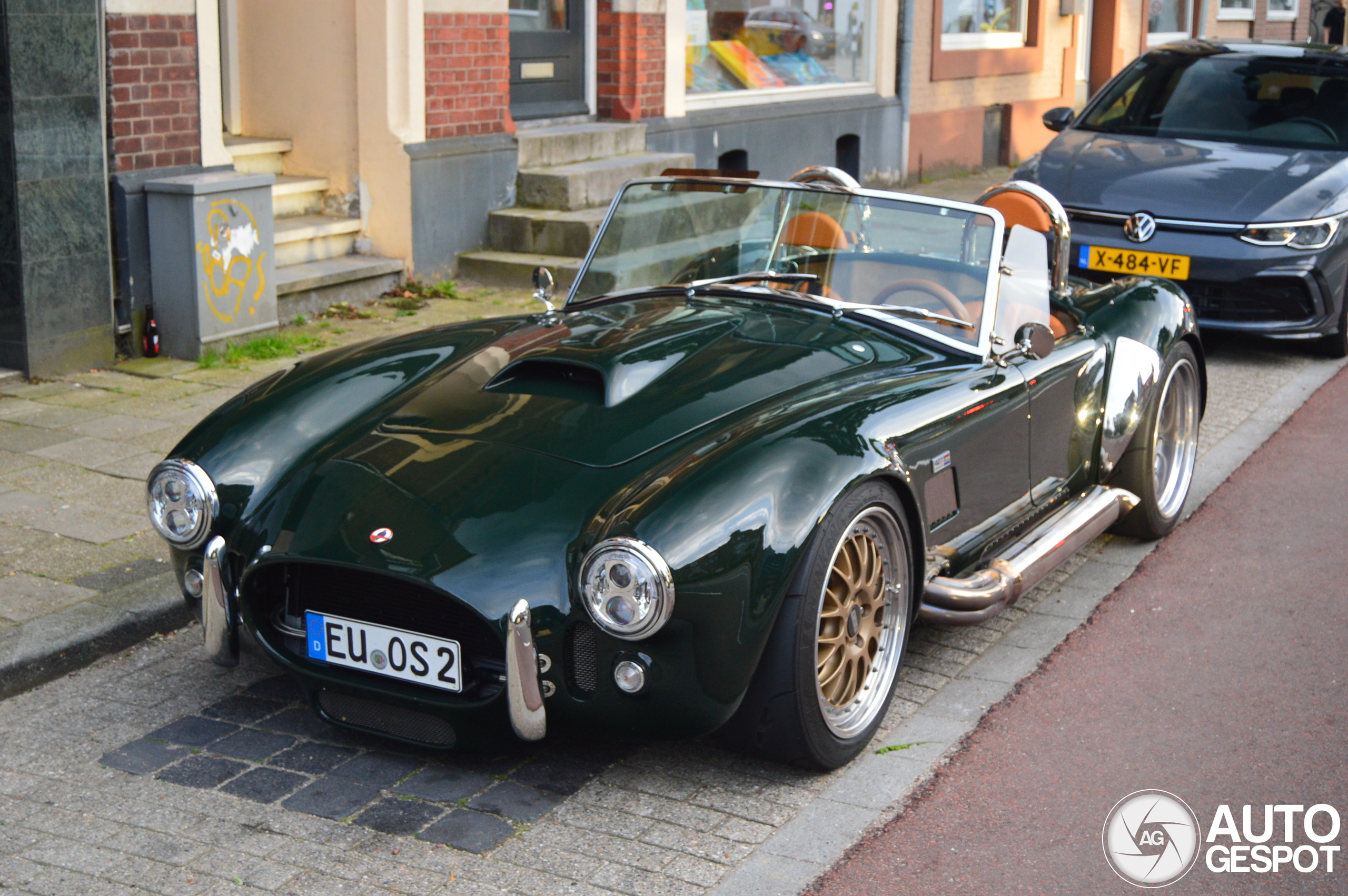 AC Cobra 427