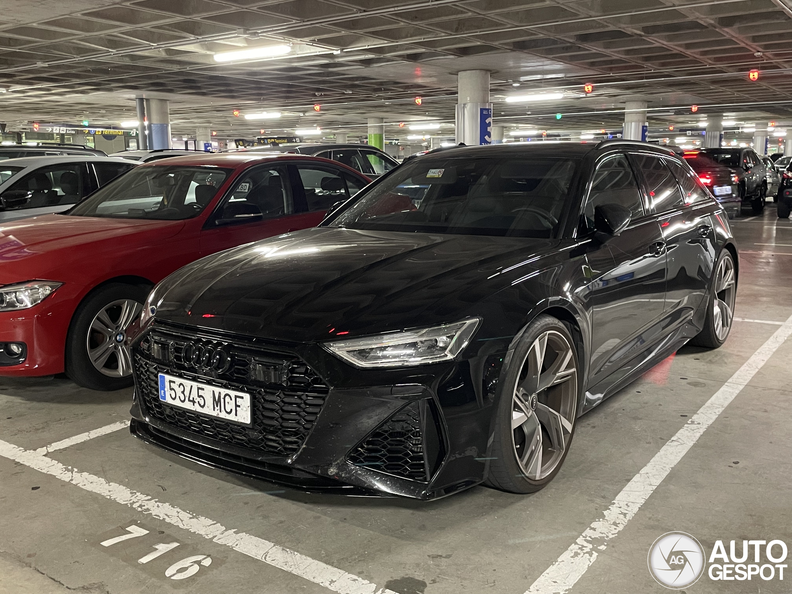 Audi RS6 Avant C8