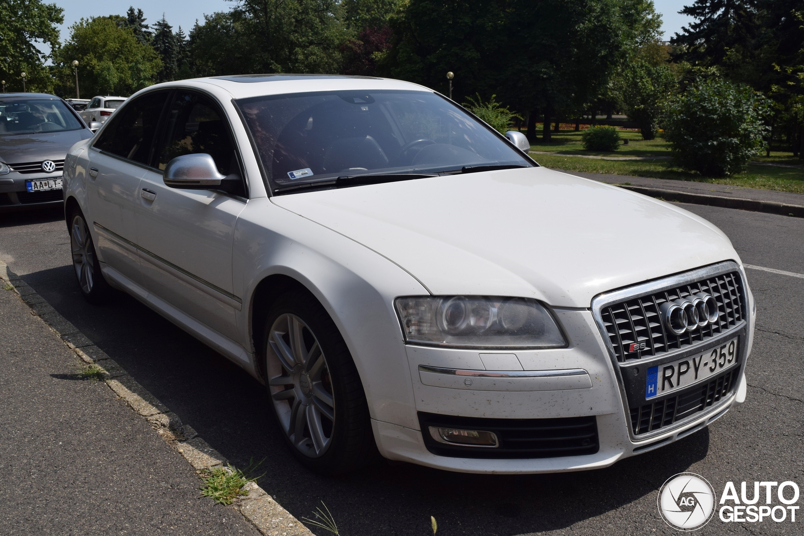 Audi S8 D3
