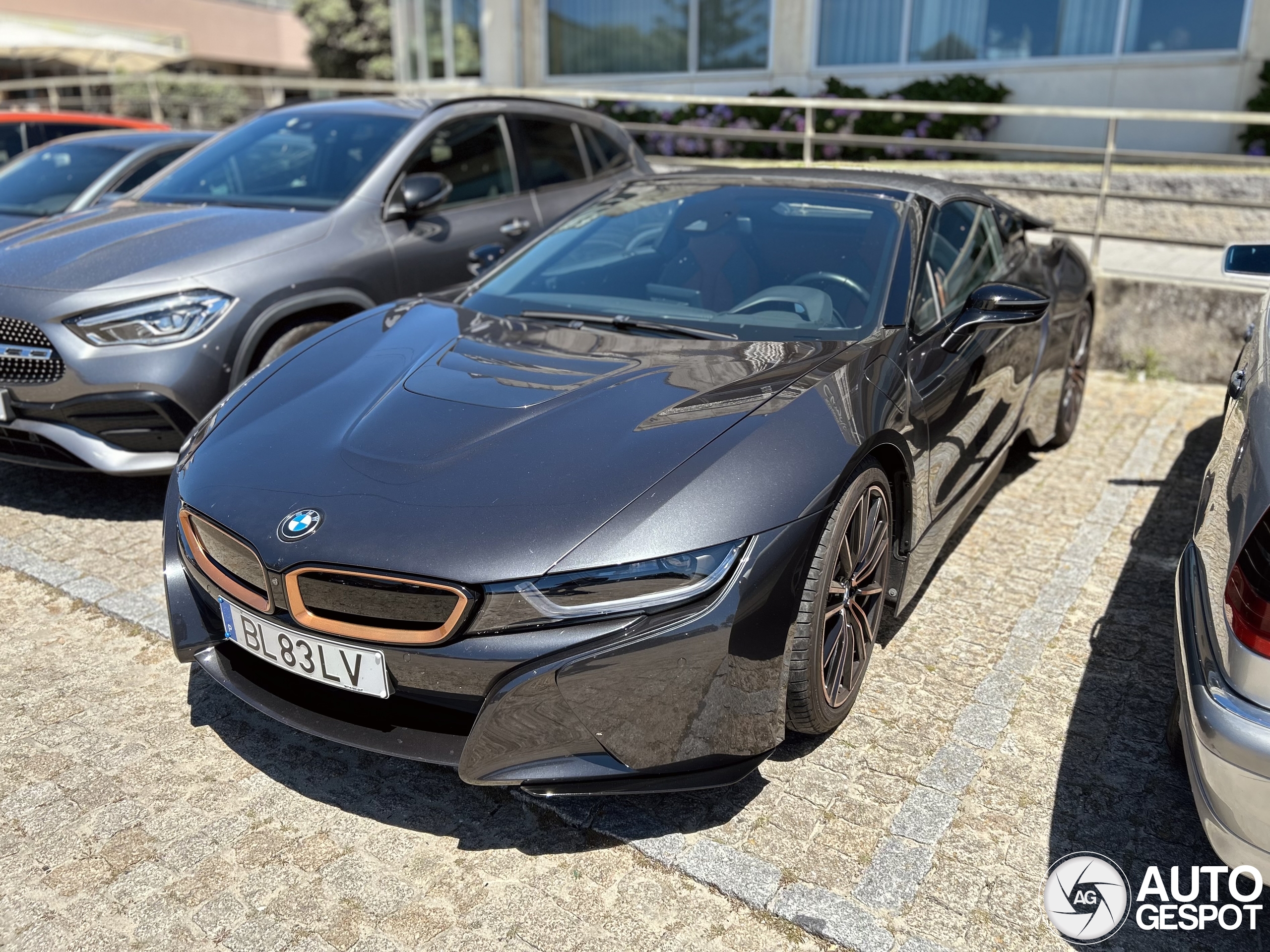 BMW i8 Roadster Ultimate Sophisto Edition