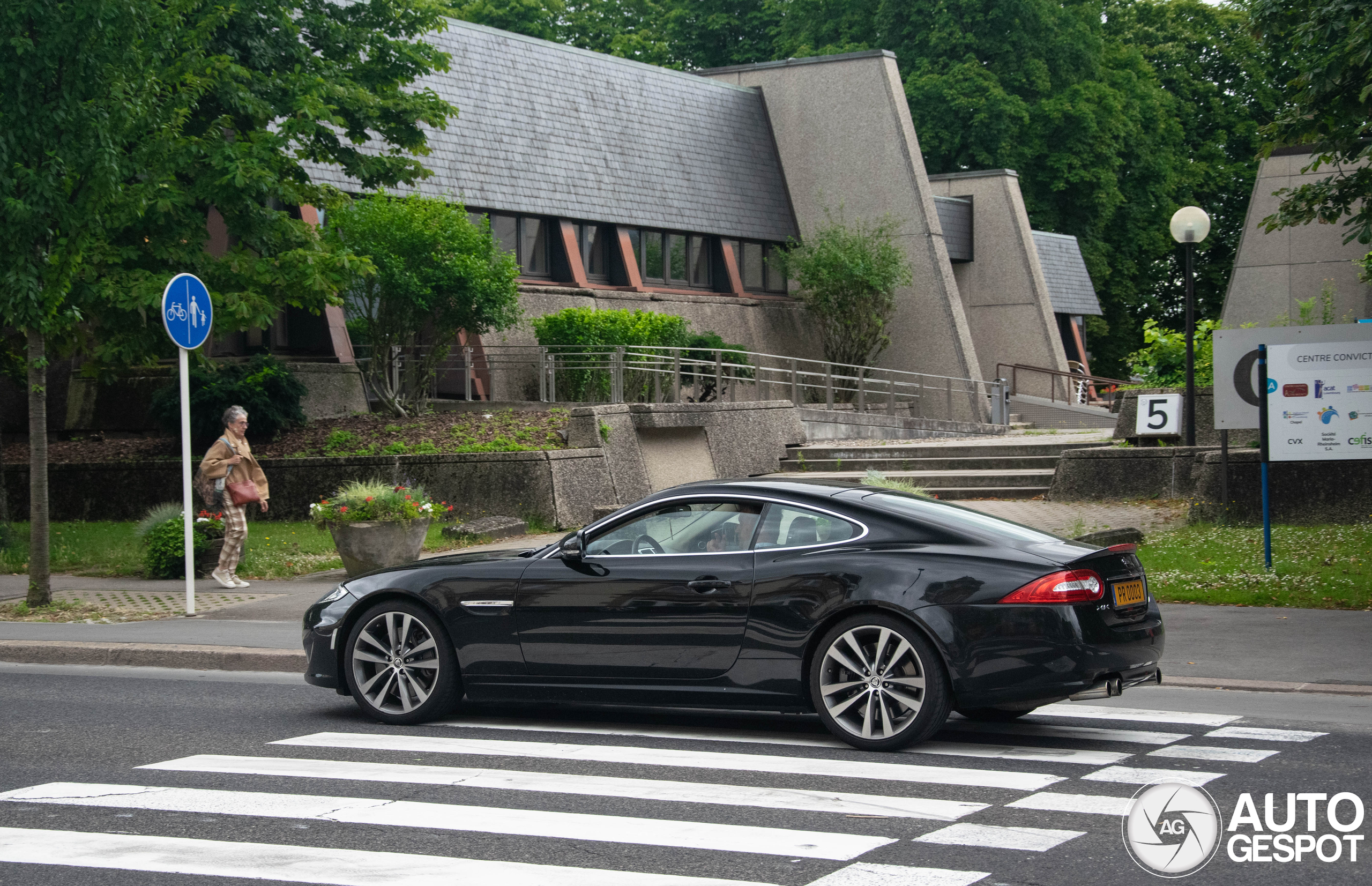 Jaguar XKR 2012