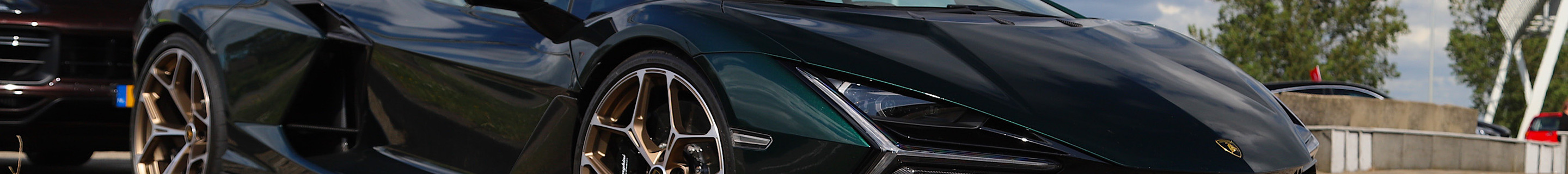 Lamborghini Revuelto