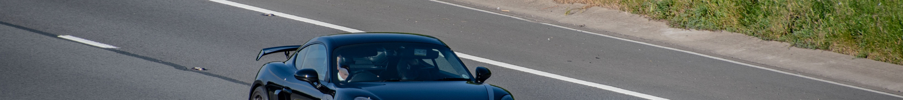 Porsche 718 Cayman GT4