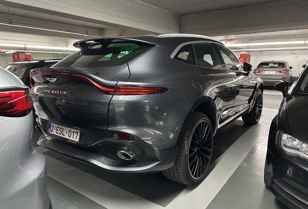 Aston Martin DBX