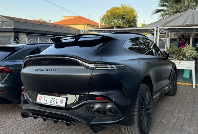 Aston Martin DBX707