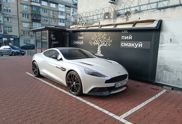 Aston Martin Vanquish 2013