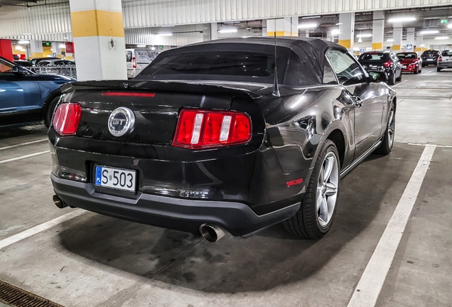 Ford Mustang GT Convertible 2011
