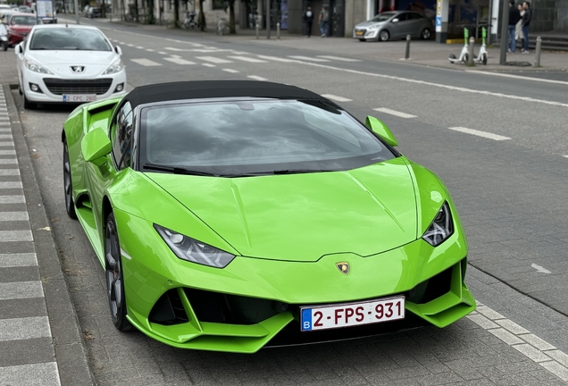 Lamborghini Huracán LP640-4 EVO Spyder
