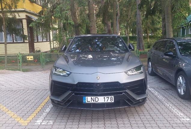 Lamborghini Urus Performante