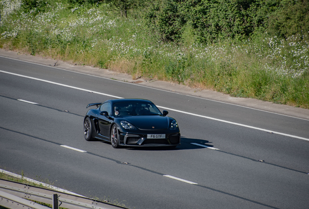 Porsche 718 Cayman GT4