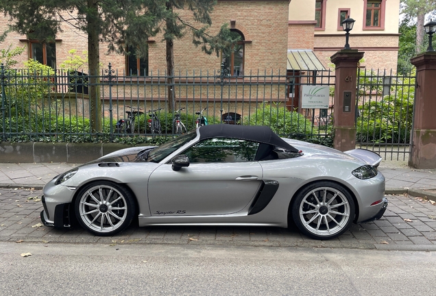 Porsche 718 Spyder RS Weissach Package