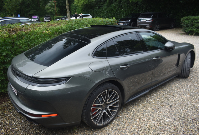 Porsche 972 Panamera Turbo E-Hybrid