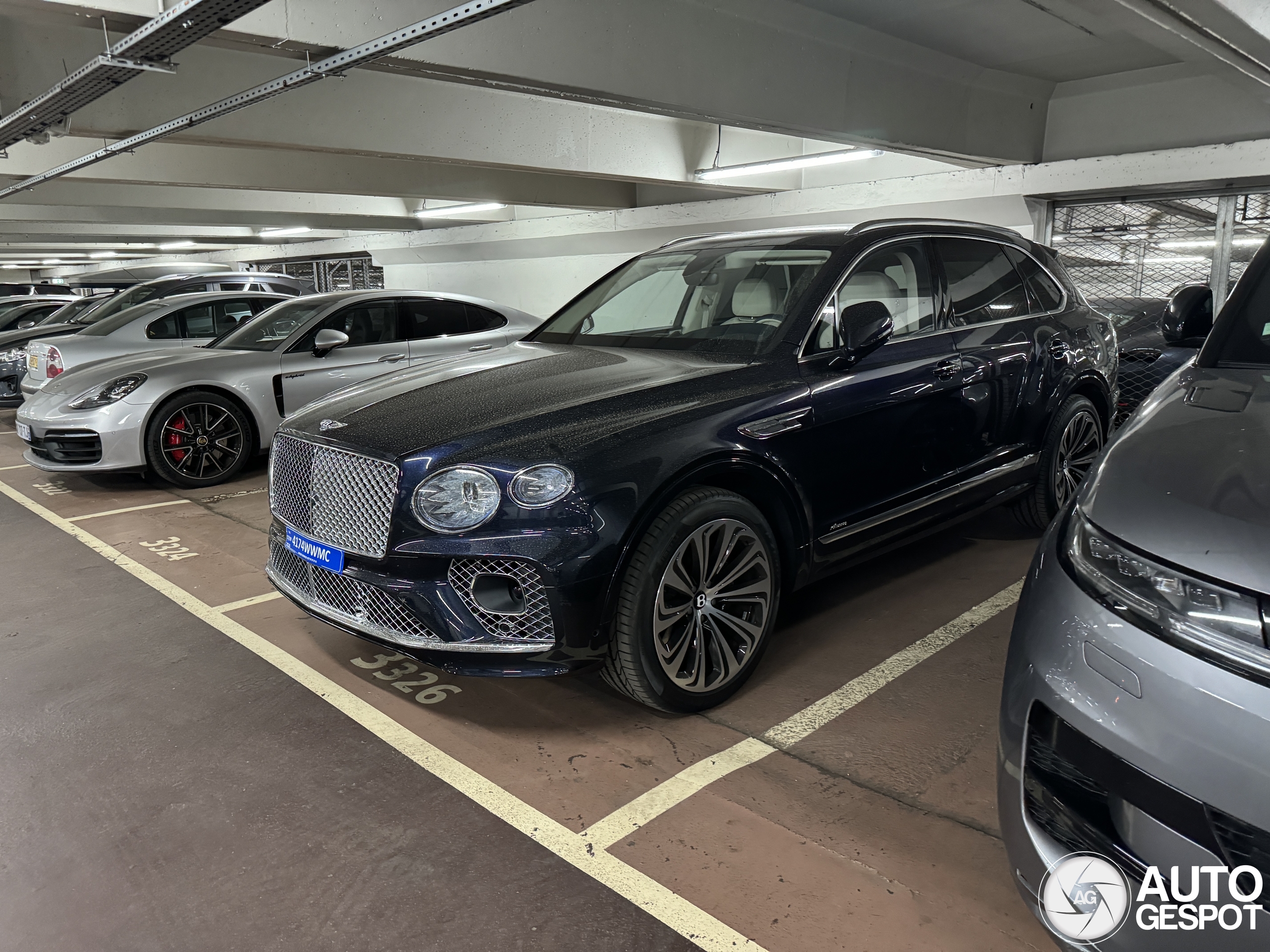 Bentley Bentayga Azure