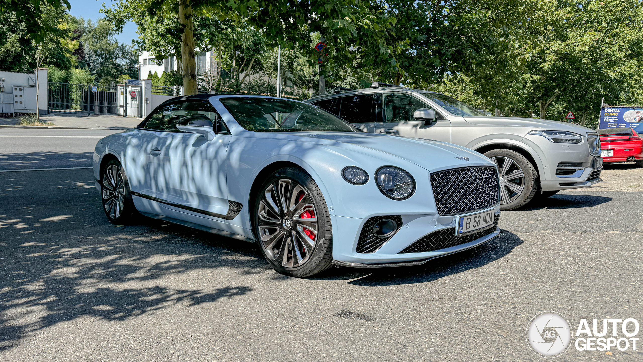 Bentley Continental GTC 2019 Mulliner