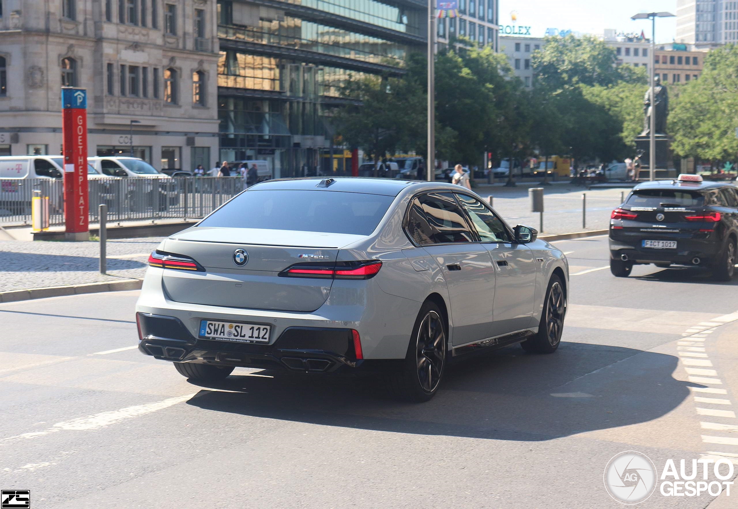 BMW M760e xDrive