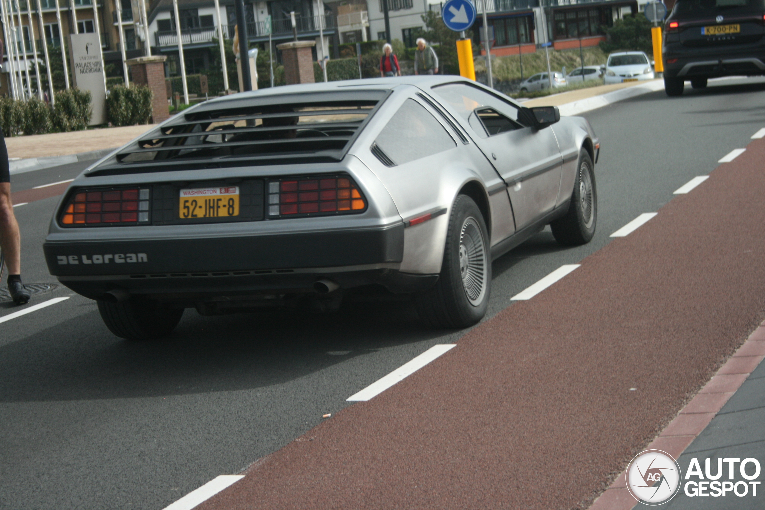 DeLorean DMC-12