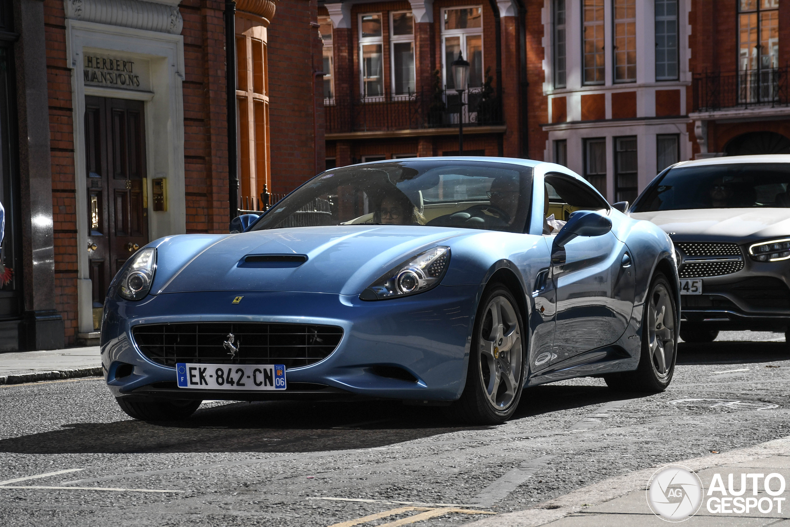 Ferrari California