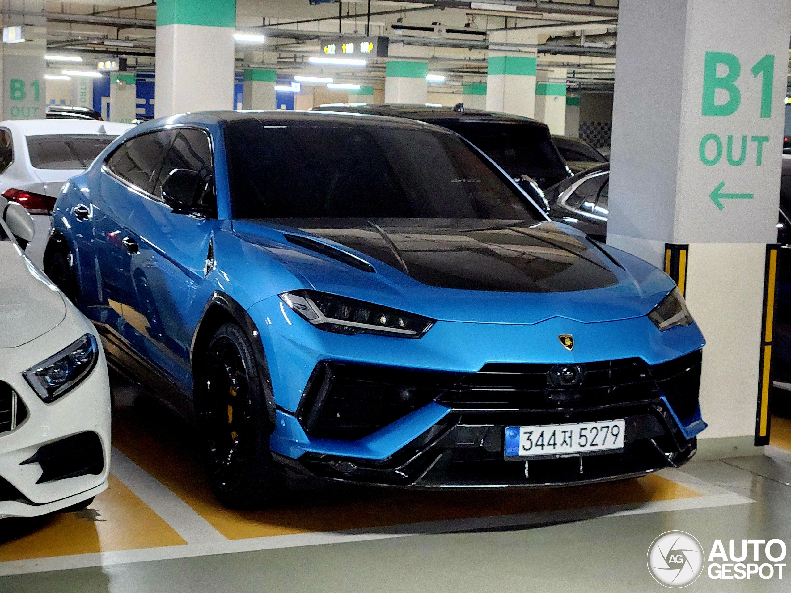 Lamborghini Urus Performante