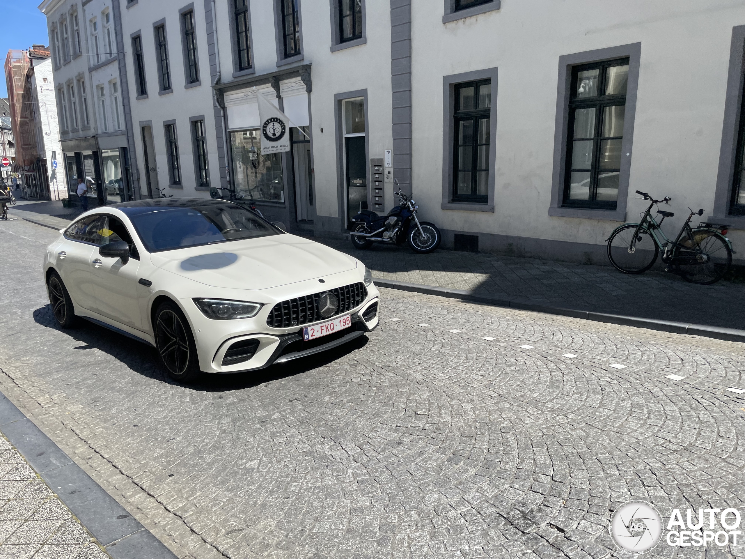 Mercedes-AMG GT 63 S X290