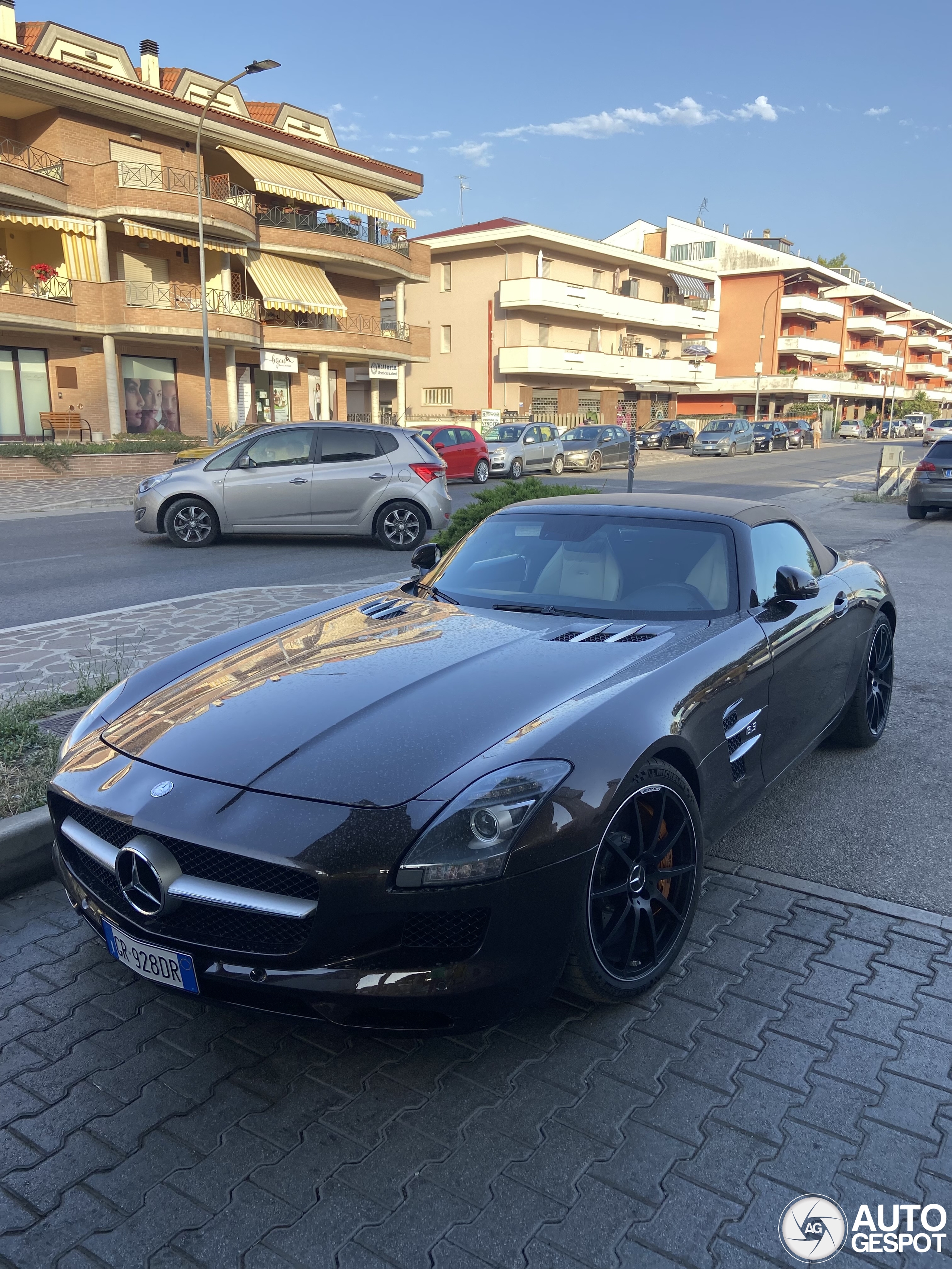 Mercedes-Benz SLS AMG Roadster