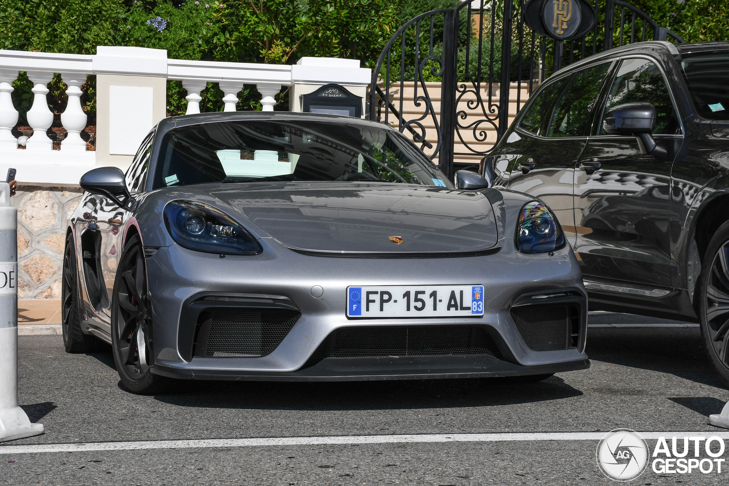 Porsche 718 Cayman GT4