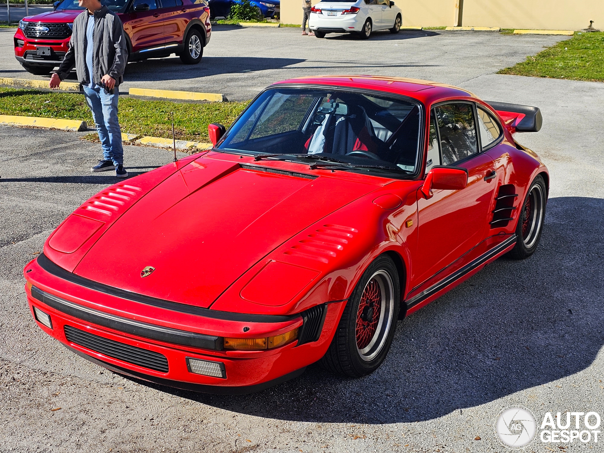 Porsche 930 Turbo Flatnose KREMER