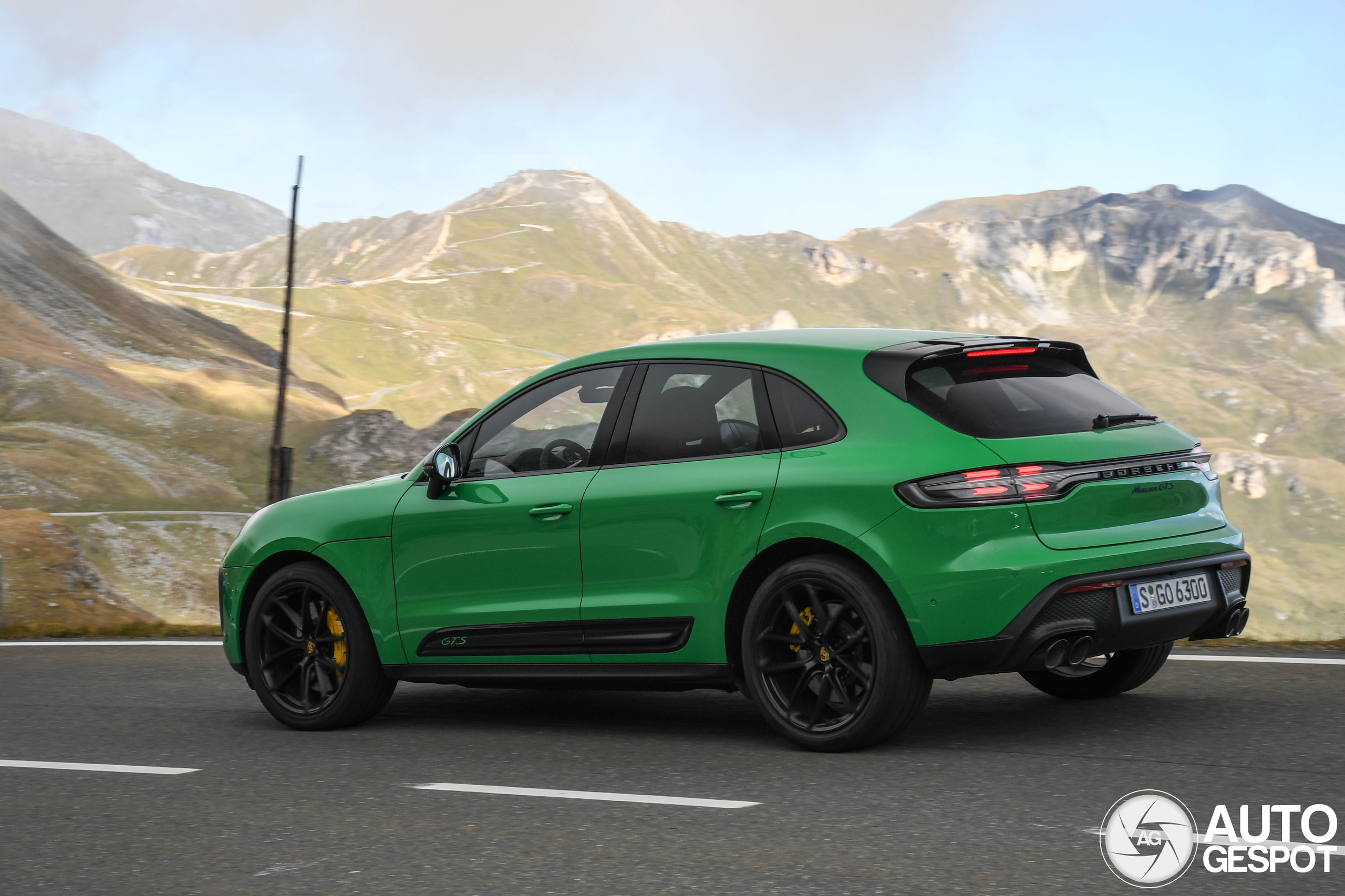 Porsche 95B Macan GTS MkIII