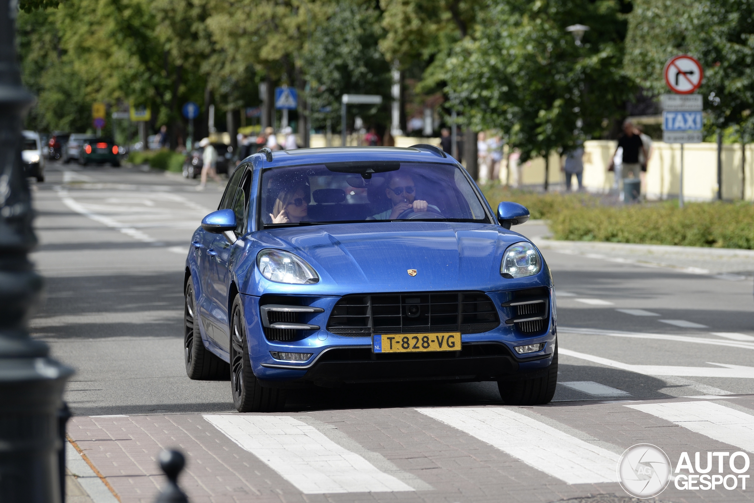 Porsche 95B Macan Turbo