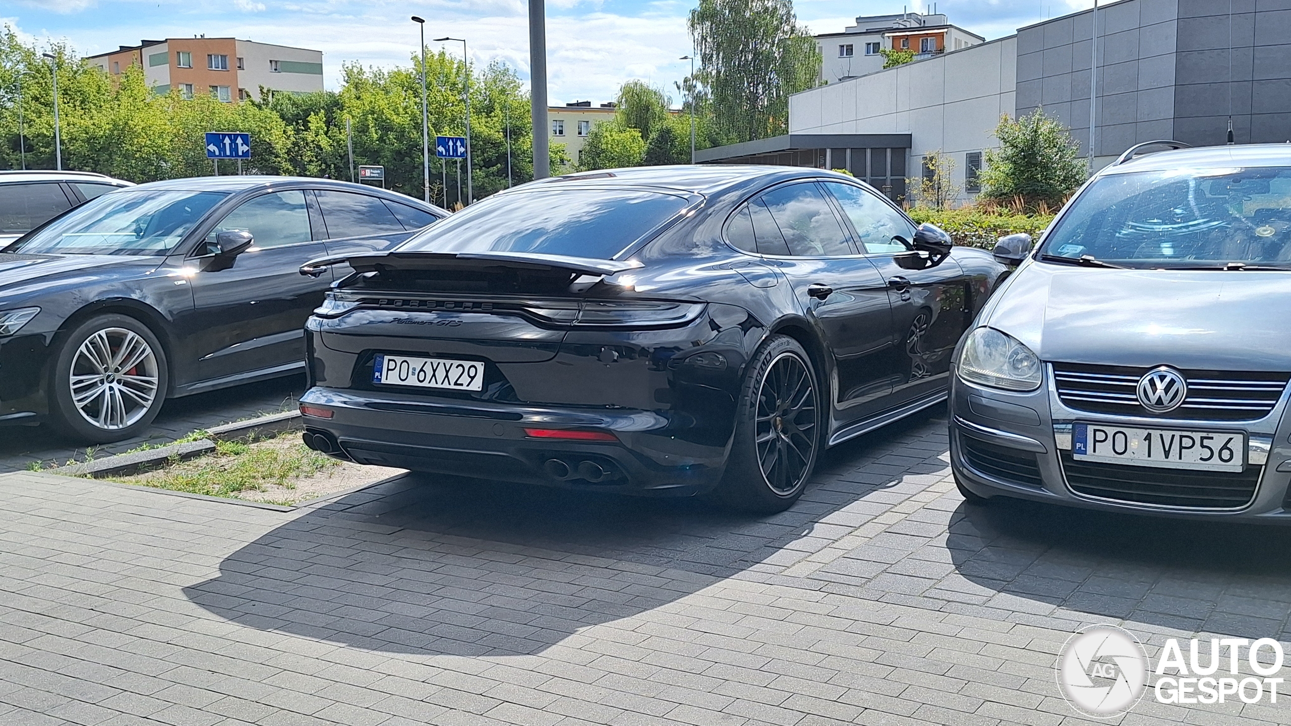 Porsche 971 Panamera GTS MkII