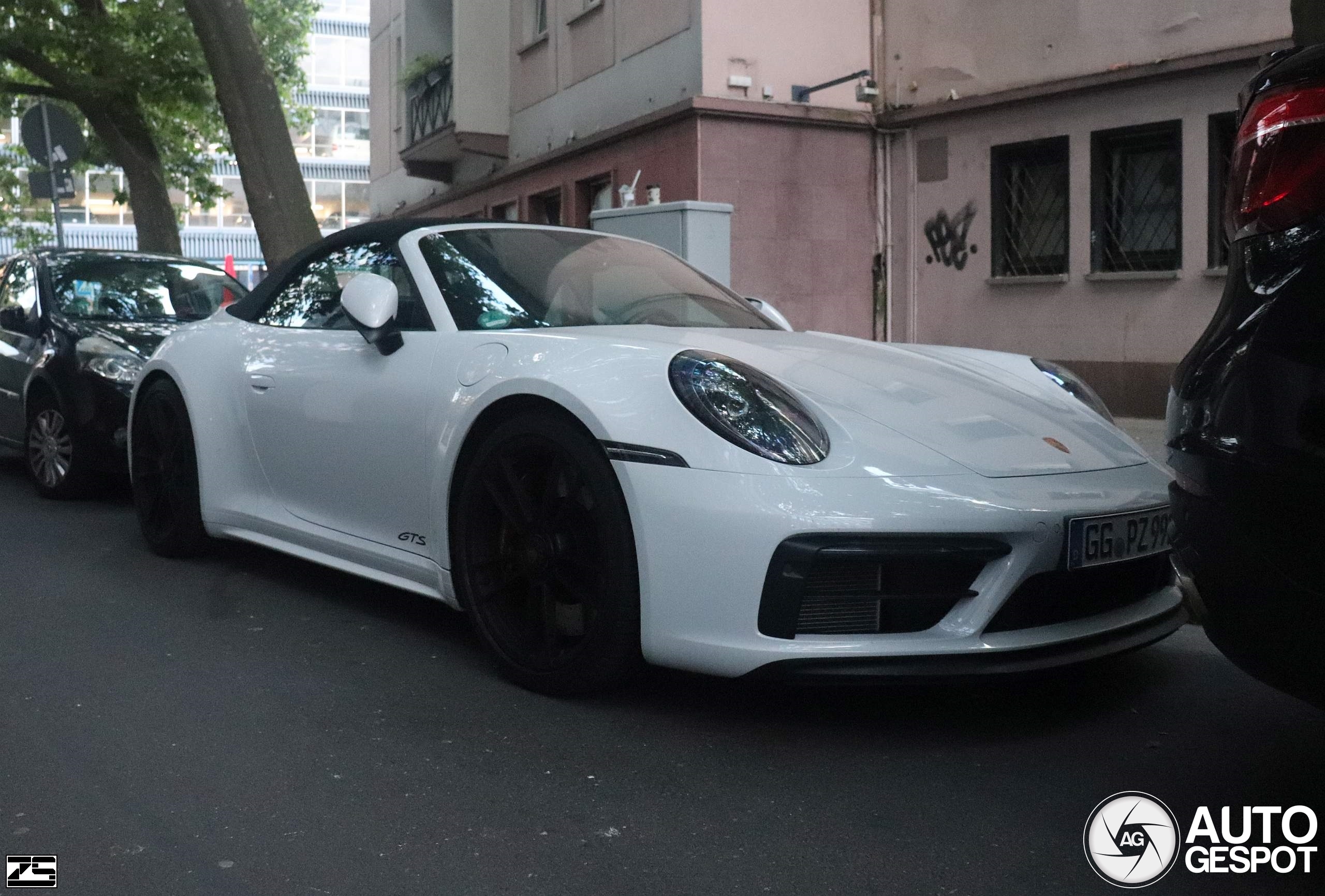 Porsche 992 Carrera GTS Cabriolet