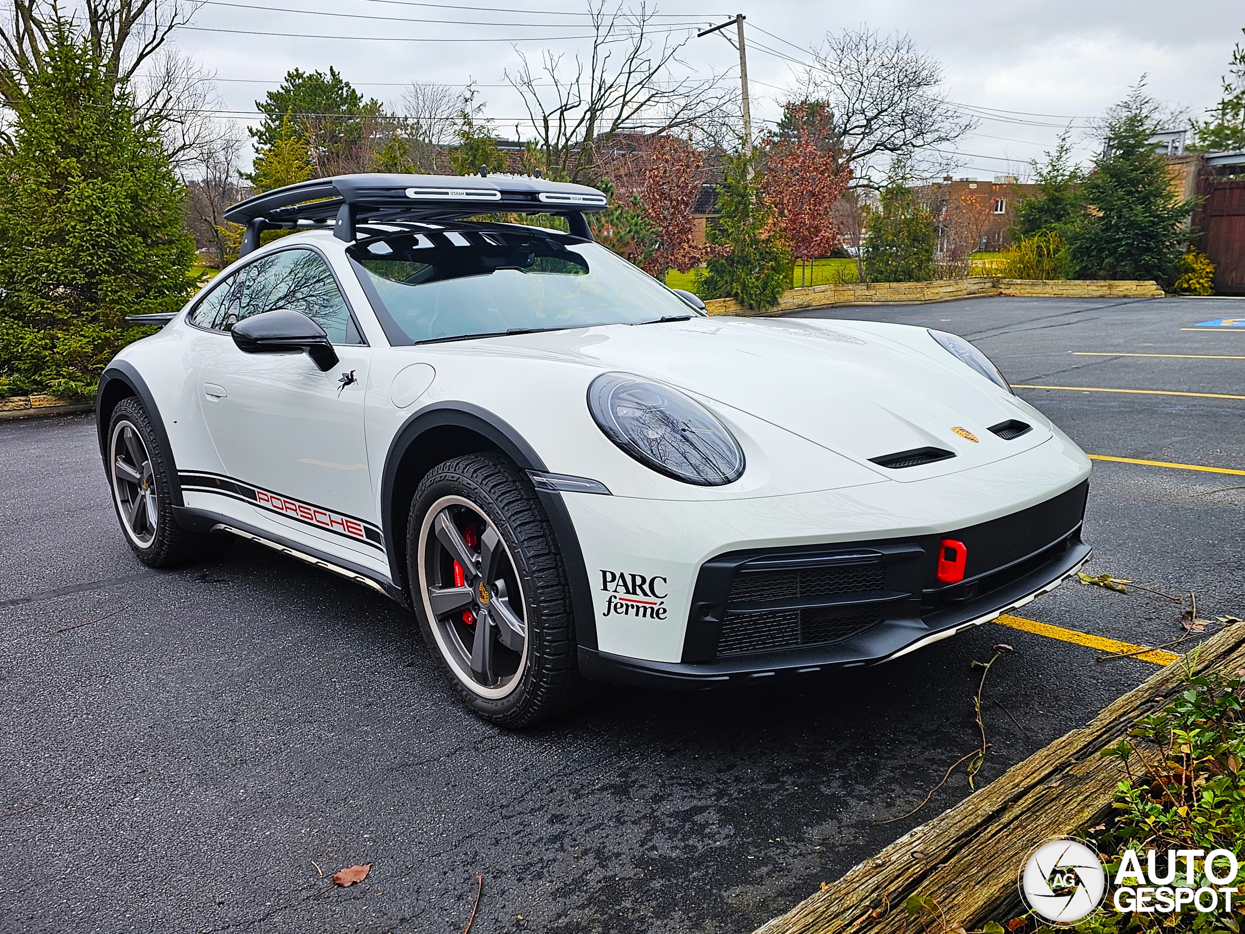 Porsche 992 Dakar