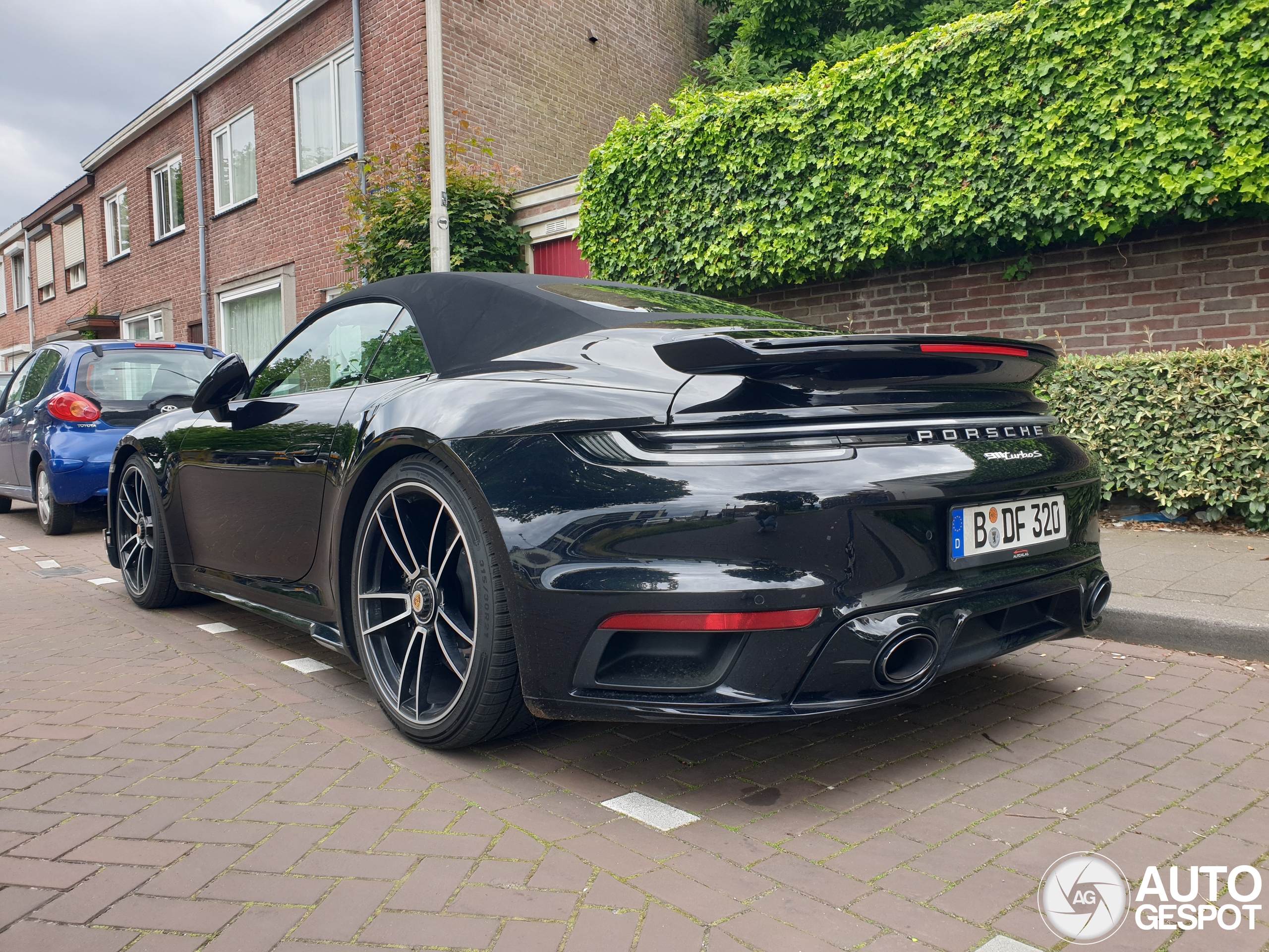 Porsche 992 Turbo S Cabriolet