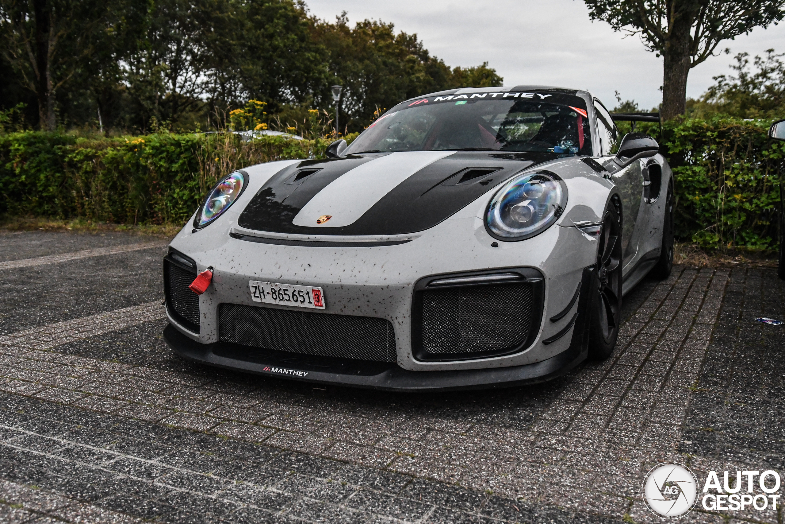 Porsche Manthey Racing 991 GT2 RS