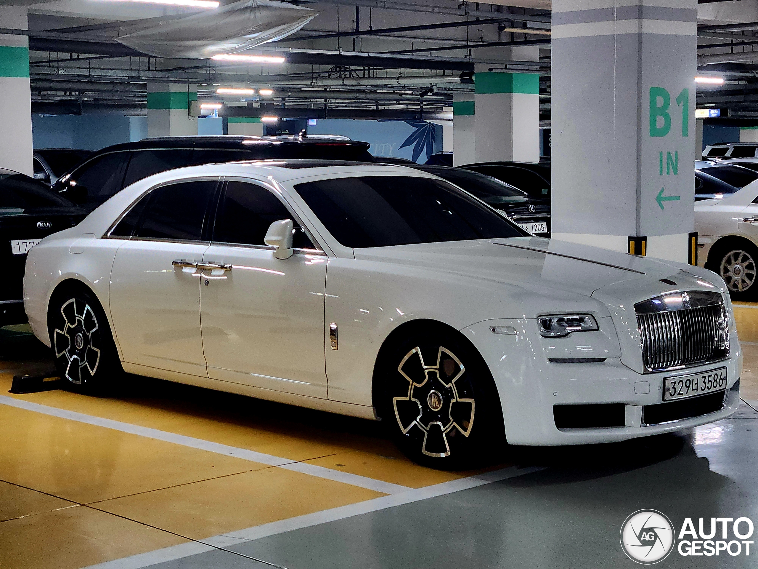 Rolls-Royce Ghost Series II