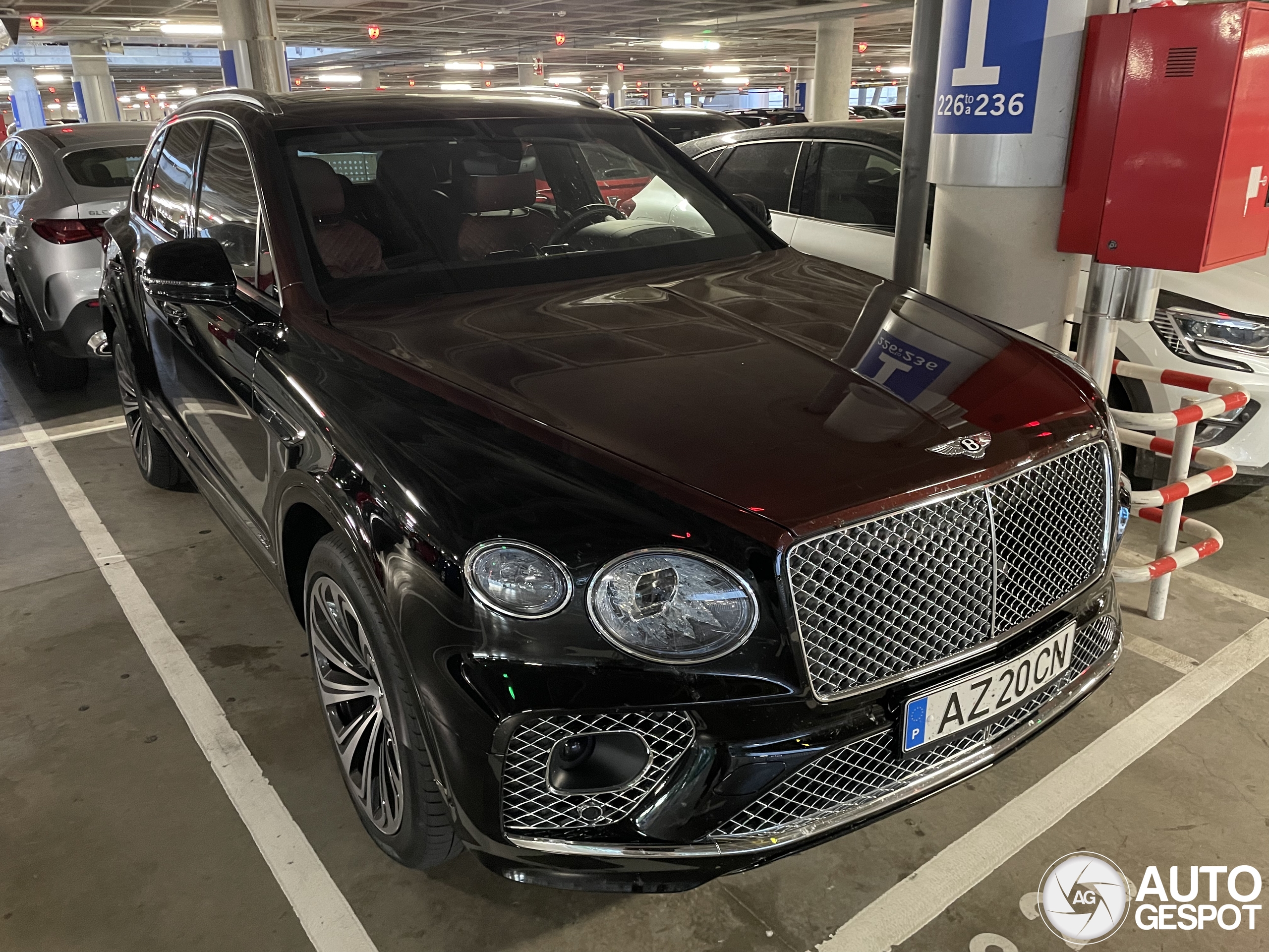 Bentley Bentayga Azure