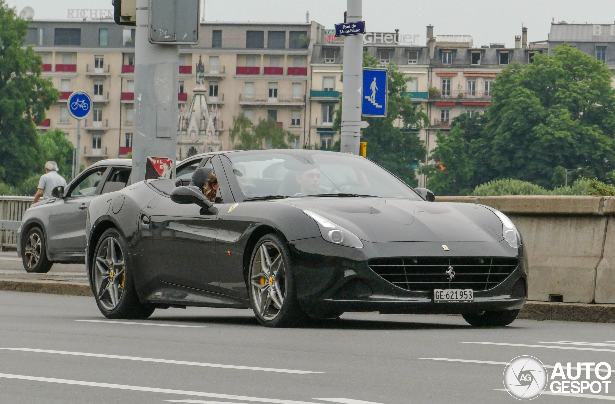 Ferrari California T