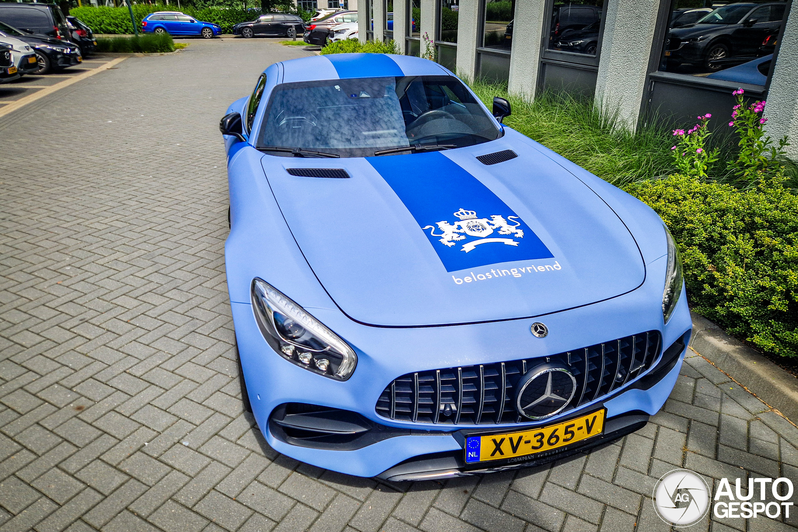 Staatskas gespekt met deze Mercedes AMG GT-S