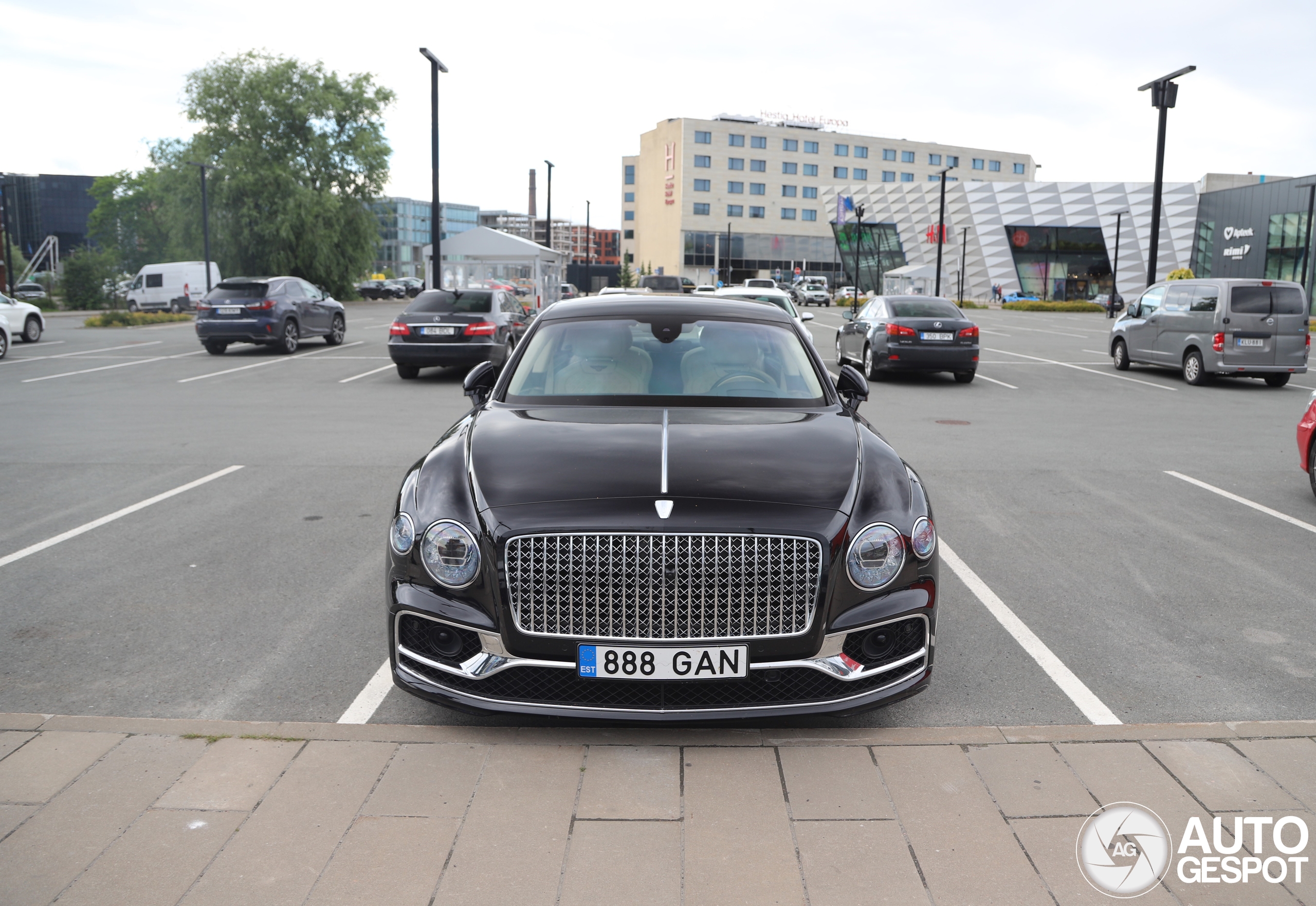 Bentley Flying Spur V8 2021