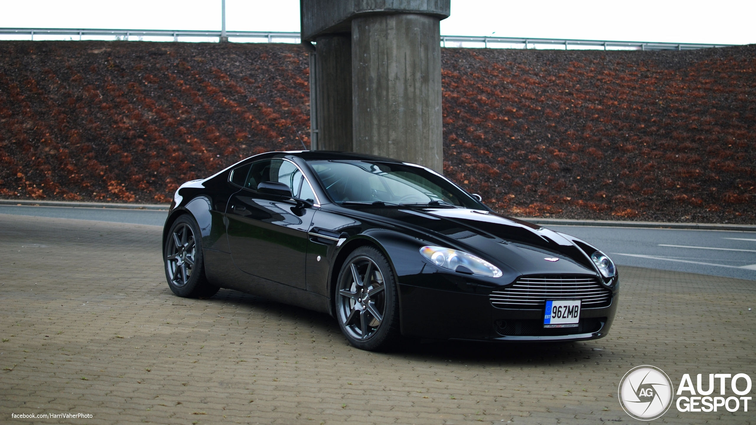 Aston Martin V8 Vantage