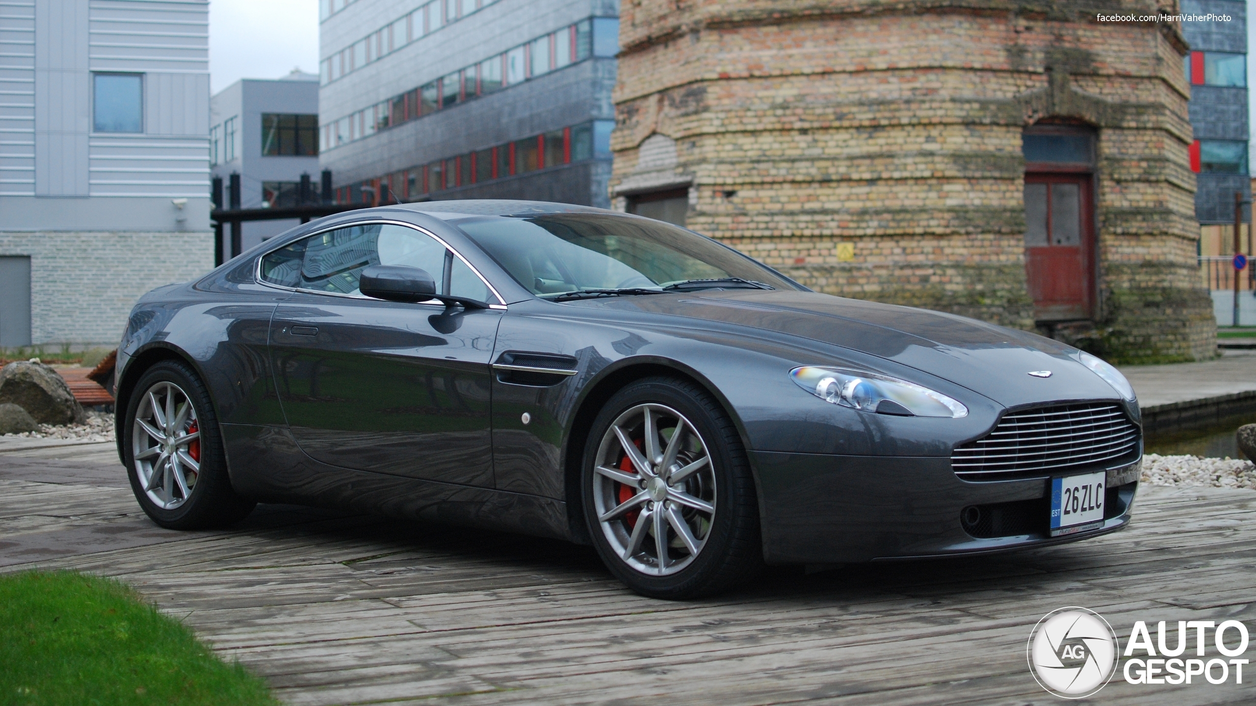 Aston Martin V8 Vantage