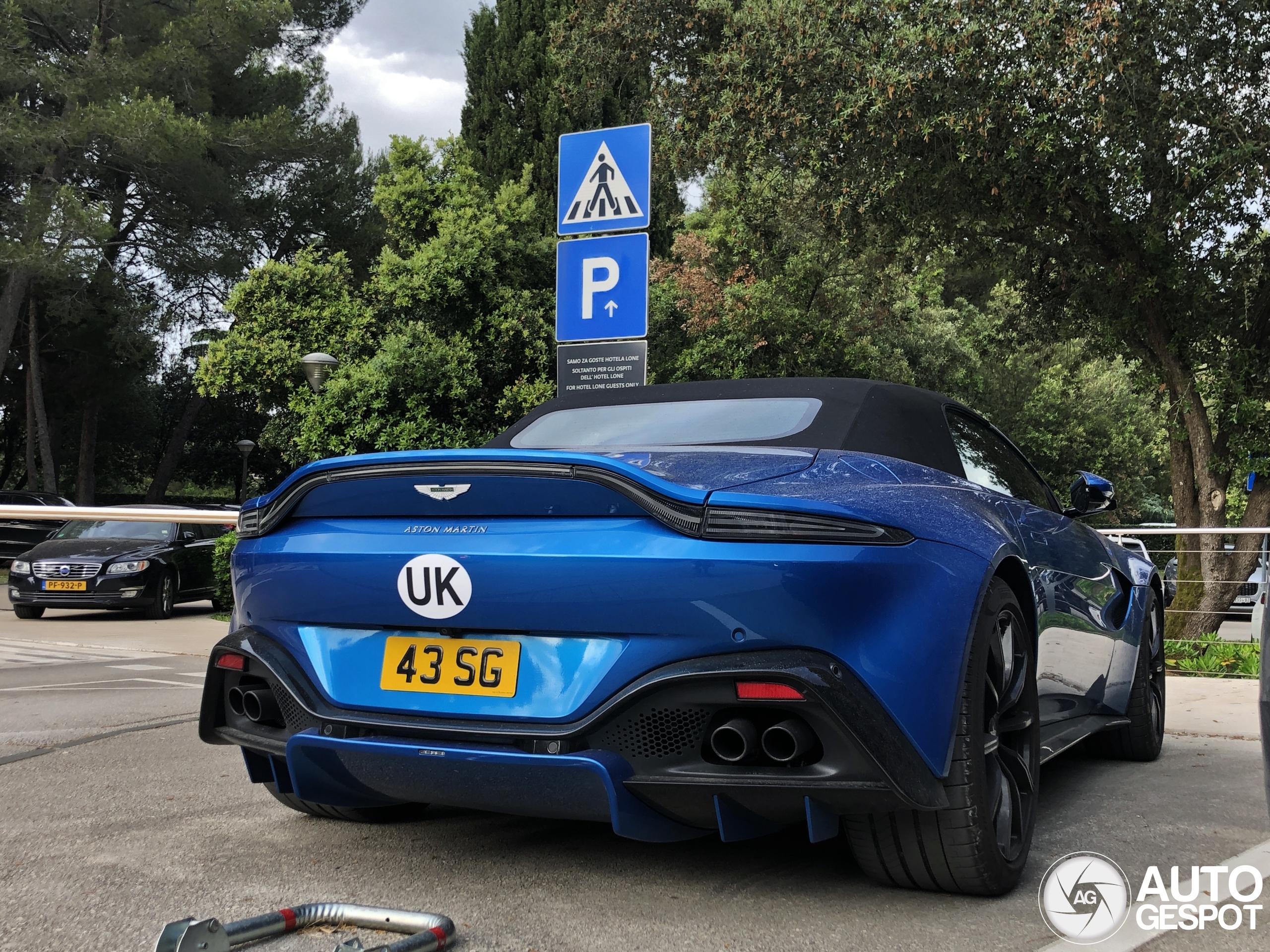 Aston Martin V8 Vantage Roadster 2020